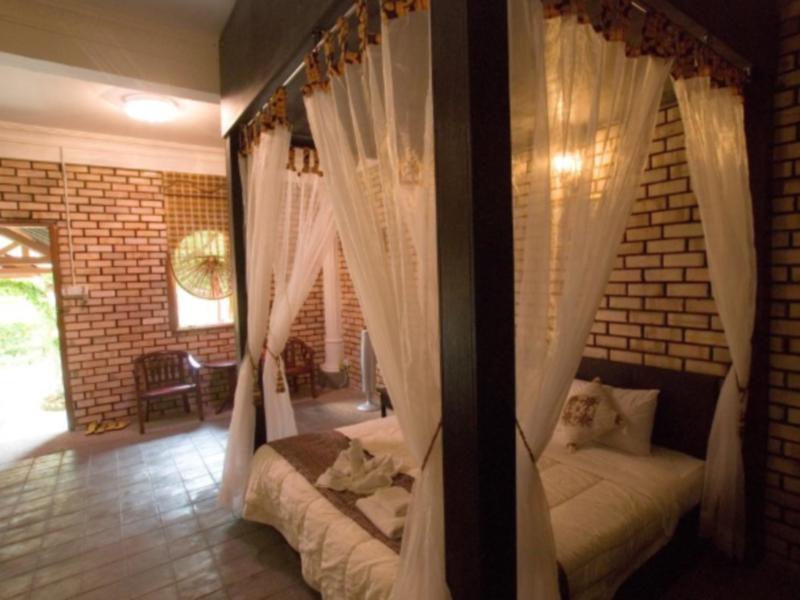 Rina Balinese Hotel 2*